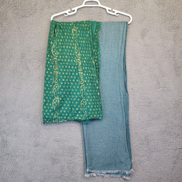 Halogen Scarf Lot‎ of Two Green Blue Gold Winter Knit Seashell Print Gold Winter - Picture 1 of 15
